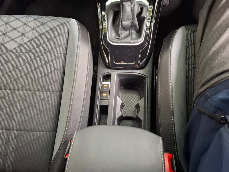 Used Volkswagen T-Roc 2022 for sale - 76304506: Photo 26