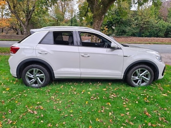 Used Volkswagen T-Roc 2022 for sale - 76304506: Photo
