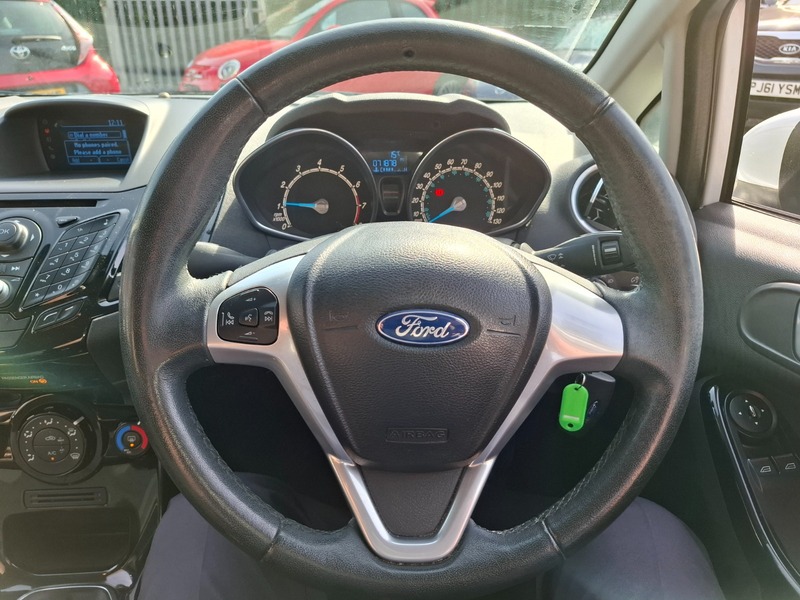 Used Ford Fiesta 2013 for sale - 77953613: Photo 11