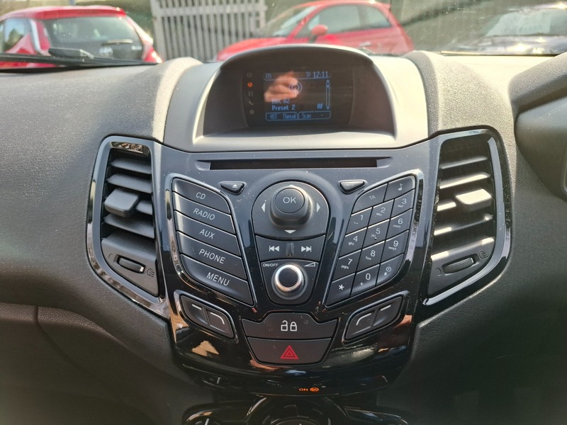 Used Ford Fiesta 2013 for sale - 77953613: Photo 14