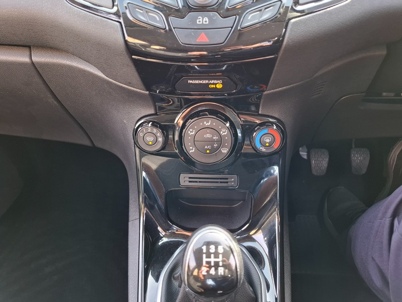 Used Ford Fiesta 2013 for sale - 77953613: Photo 15