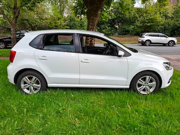 Used Volkswagen Polo 2016 for sale - 78525858: Photo
