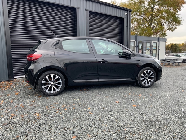 Used Renault Clio 2021 for sale - 76486226: Photo 2