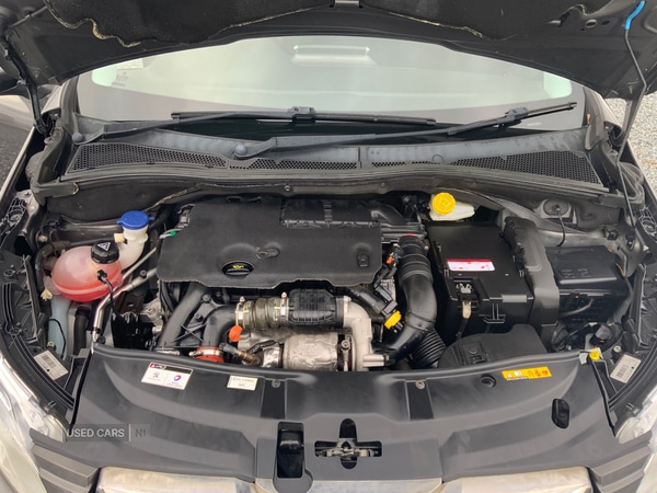 Used Peugeot 2008 2015 for sale - 76409858: Photo 10