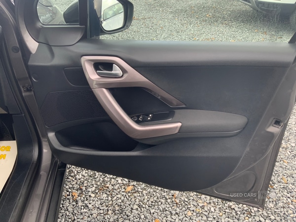 Used Peugeot 2008 2015 for sale - 76409858: Photo 5