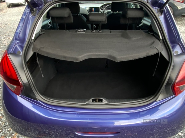 Used Peugeot 208 2017 for sale - 76500226: Photo 9