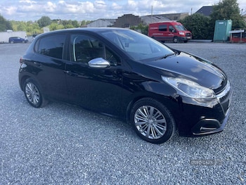Used Peugeot 208 2019 for sale - 76021482: Photo 2