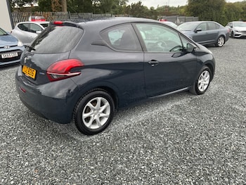 Used Peugeot 208 2016 for sale - 75859108: Photo