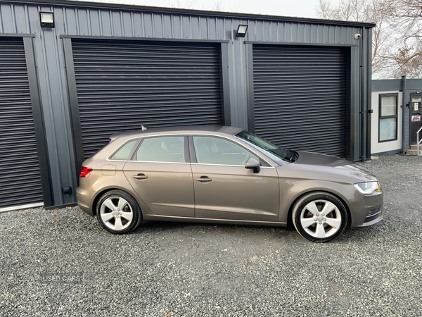 Used Audi A3 2015 for sale - 77613490: Photo 2