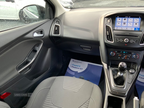 Used Ford Focus 2017 for sale - 76729789: Photo 11