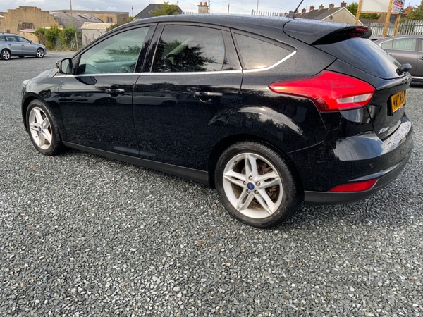 Used Ford Focus 2017 for sale - 76729789: Photo 3