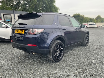 Used Land Rover Discovery Sport 2017 for sale - 75553687: Photo