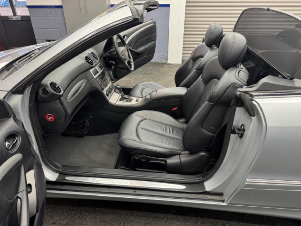 Used Mercedes-Benz CLK 2006 for sale - 76726081: Photo 17