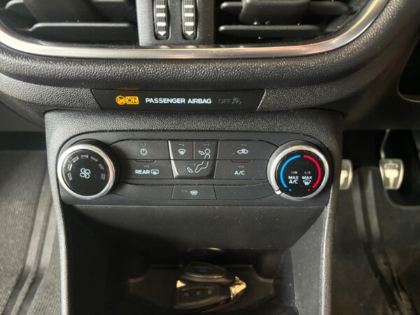 Used Ford Fiesta 2018 for sale - 76198654: Photo 33