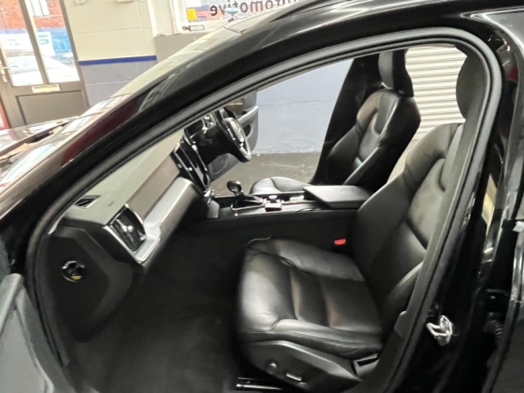 Used Volvo V60 2020 for sale - 76935474: Photo 18