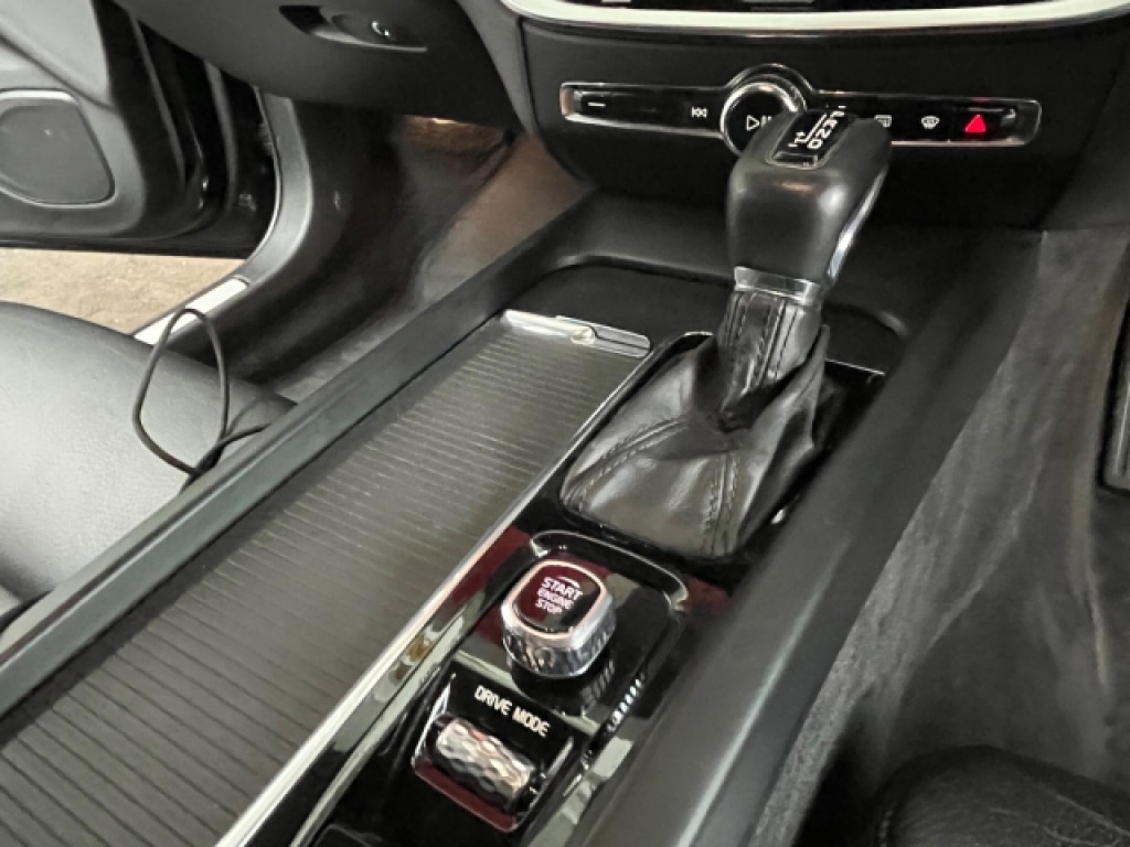 Used Volvo V60 2020 for sale - 76935474: Photo 21