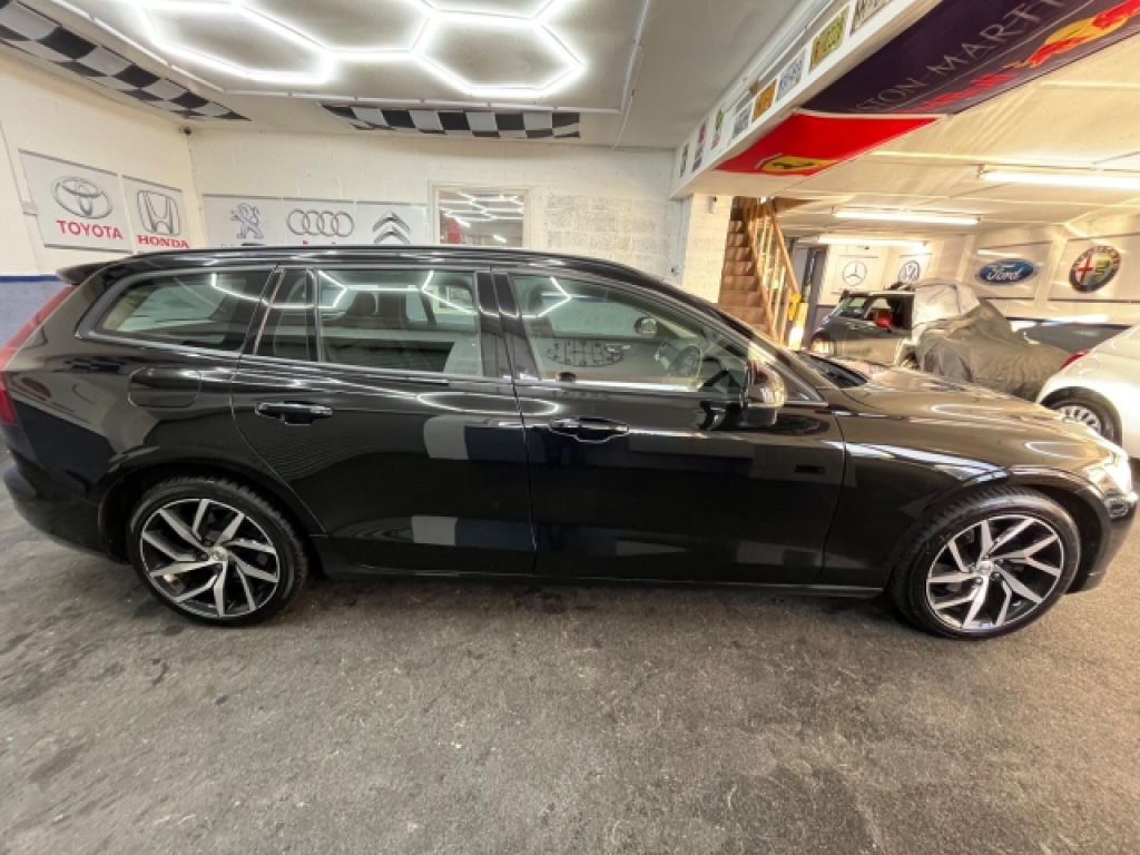 Used Volvo V60 2020 for sale - 76935474: Photo 6