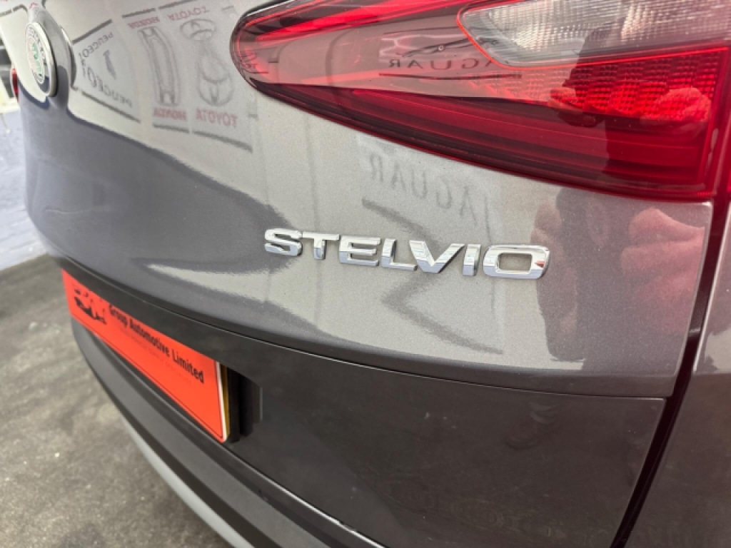 Used Alfa Romeo Stelvio 2019 for sale - 77690244: Photo 18
