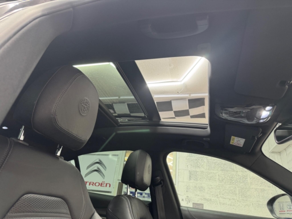 Used Alfa Romeo Stelvio 2019 for sale - 77690244: Photo 2