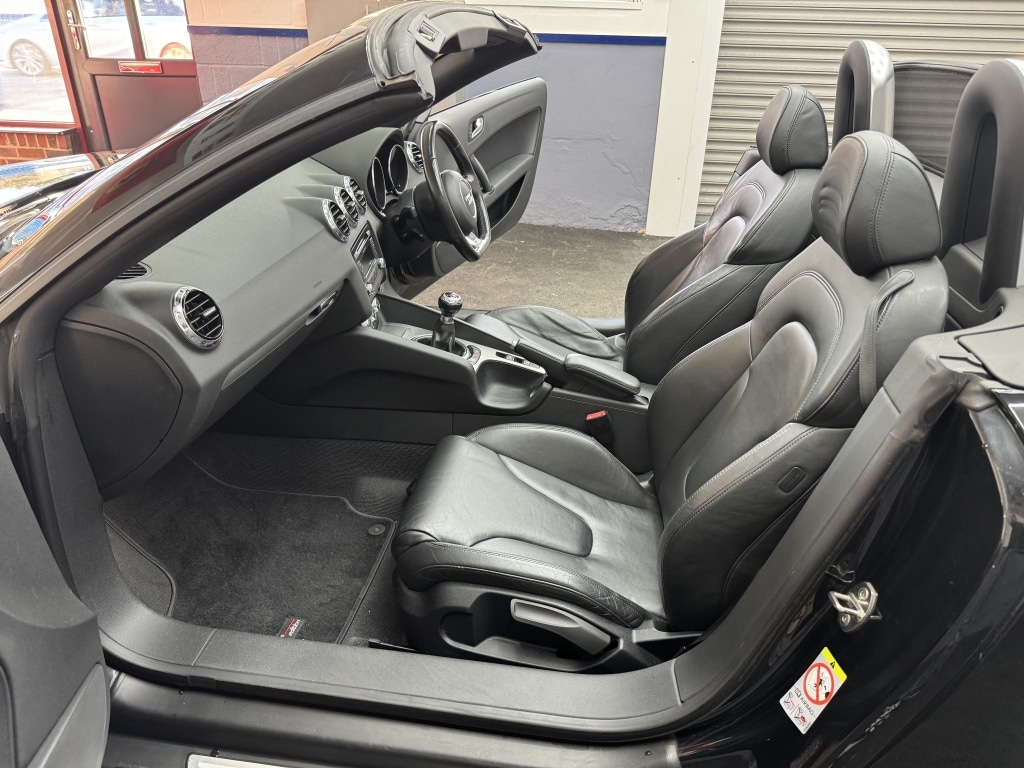 Used Audi TT 2011 for sale - 77731174: Photo 17