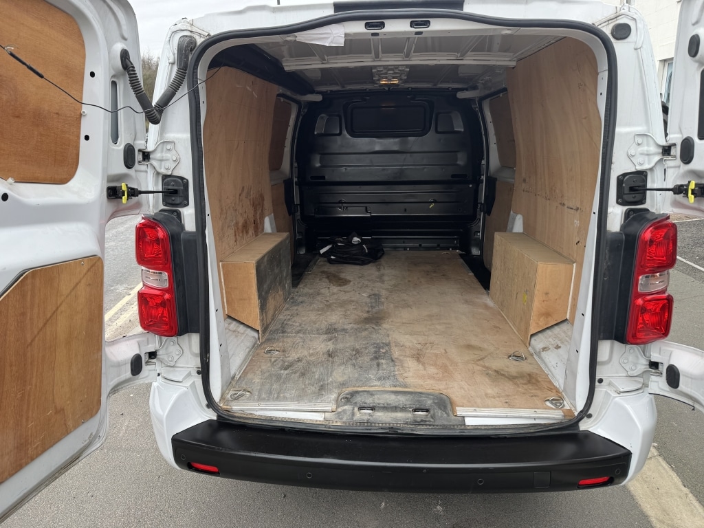Used Vauxhall Vivaro 2022 for sale - 77690242: Photo 5