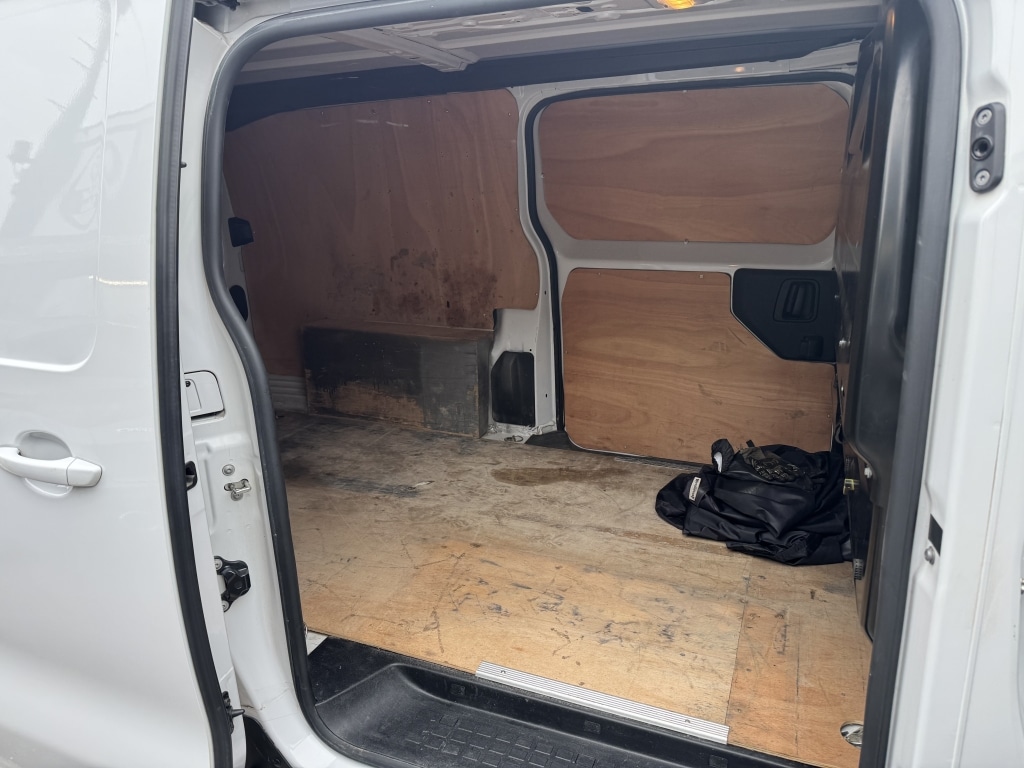 Used Vauxhall Vivaro 2022 for sale - 77690242: Photo 6