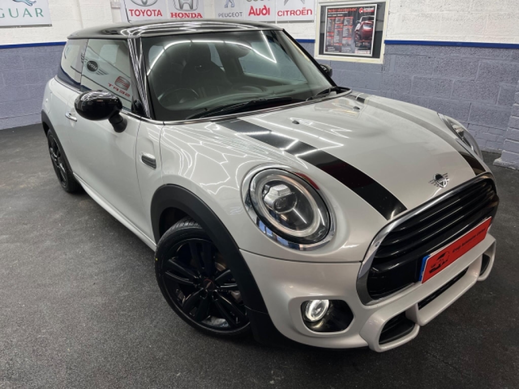 Used MINI Hatch 2019 for sale - 76885185: Photo 1