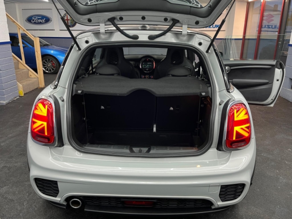 Used MINI Hatch 2019 for sale - 76885185: Photo 38