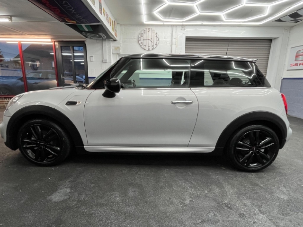 Used MINI Hatch 2019 for sale - 76885185: Photo 4