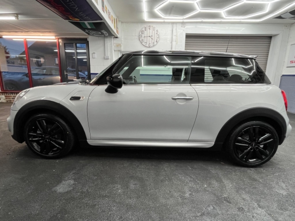 Used MINI Hatch 2019 for sale - 76885185: Photo 5