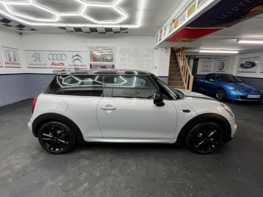 Used MINI Hatch 2019 for sale - 76885185: Photo 9