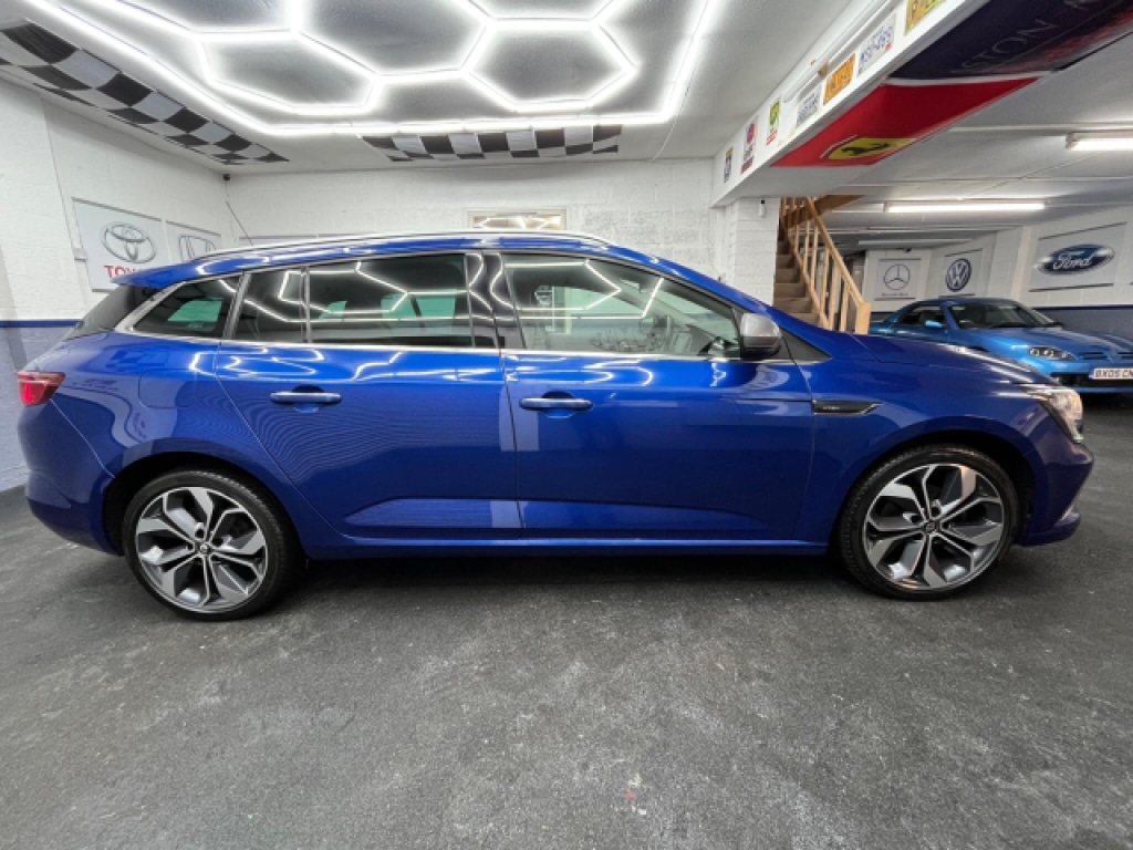 Used Renault Megane 2019 for sale - 76885186: Photo 8