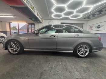Used Mercedes-Benz C Class 2014 for sale - 76225402: Photo
