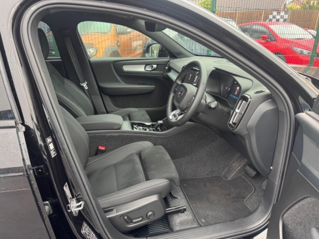 Used Volvo XC40 2025 for sale - 76785412: Photo 6