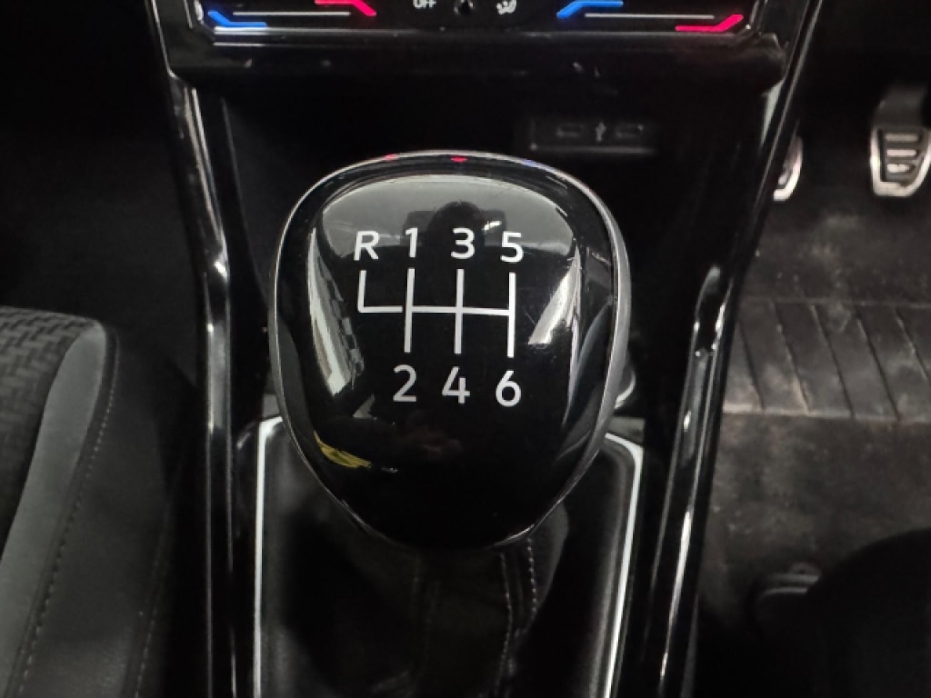 Used Volkswagen T-Cross 2022 for sale - 76497652: Photo 26