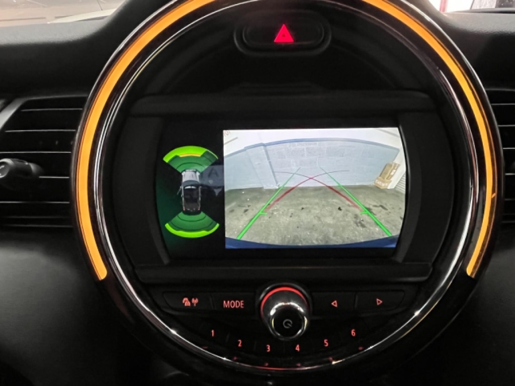 Used MINI Convertible 2019 for sale - 76497650: Photo 22