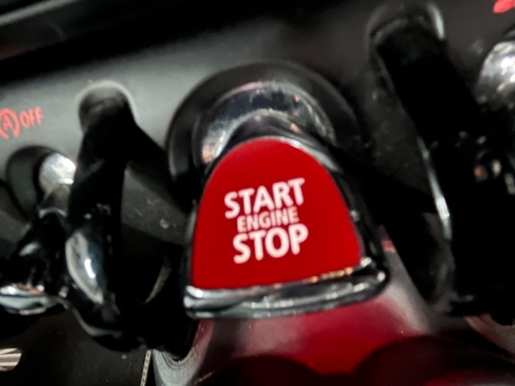 Used MINI Convertible 2019 for sale - 76497650: Photo 25