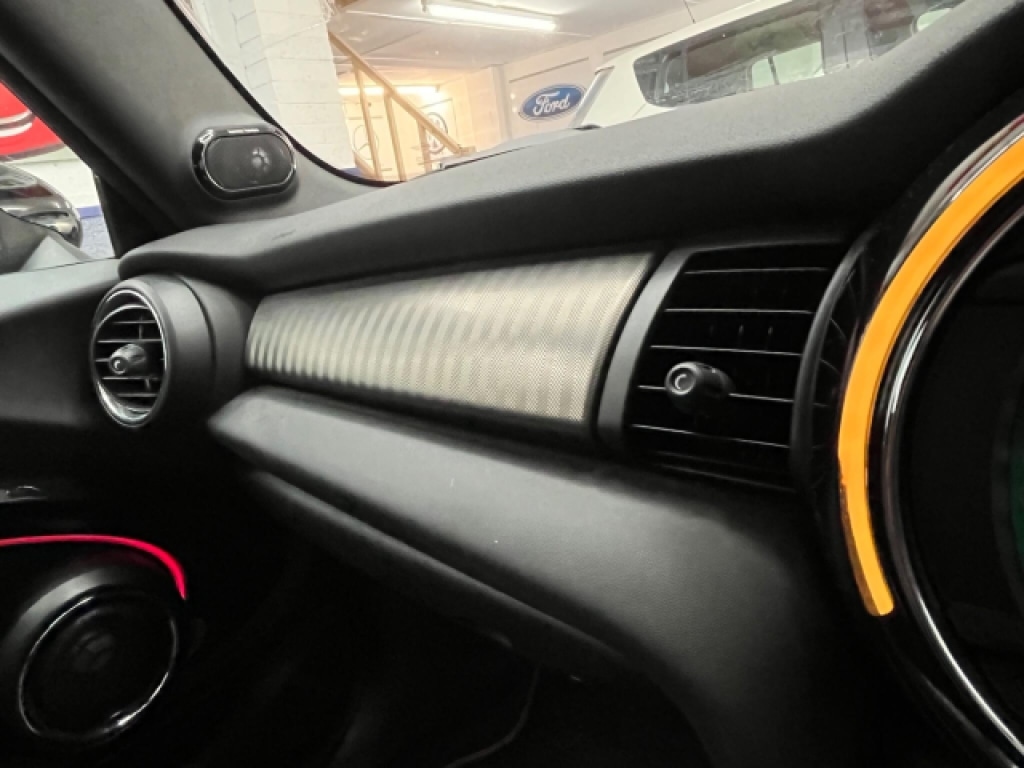 Used MINI Convertible 2019 for sale - 76497650: Photo 28