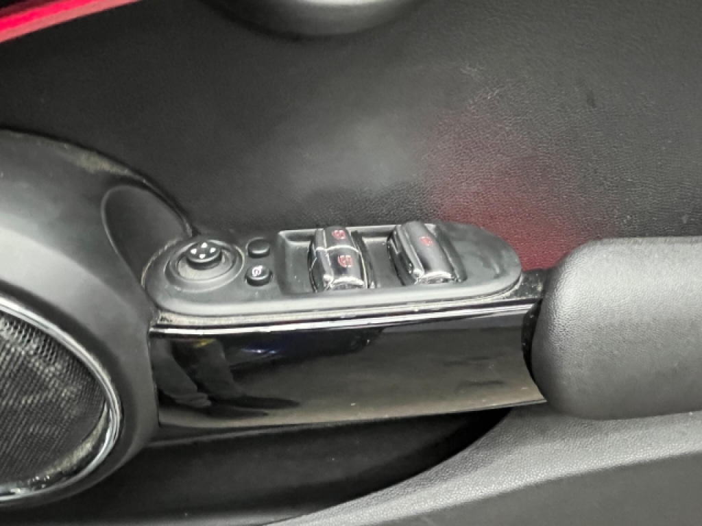 Used MINI Convertible 2019 for sale - 76497650: Photo 31