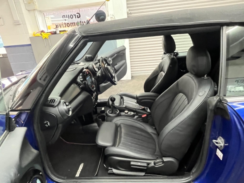 Used MINI Convertible 2019 for sale - 76497650: Photo 36