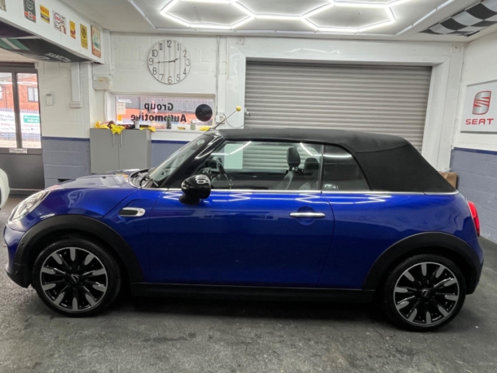 Used MINI Convertible 2019 for sale - 76497650: Photo 4