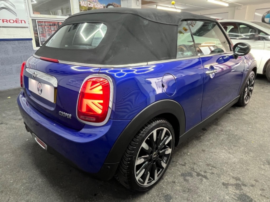 Used MINI Convertible 2019 for sale - 76497650: Photo 7