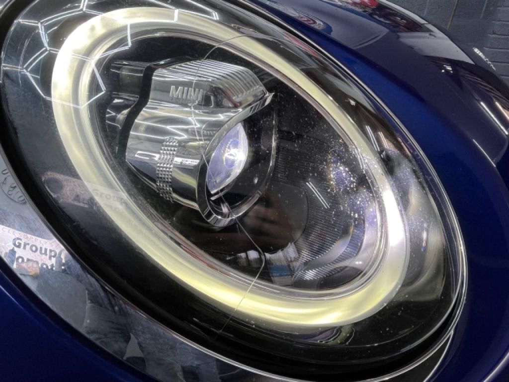 Used MINI Convertible 2019 for sale - 76497650: Photo 9