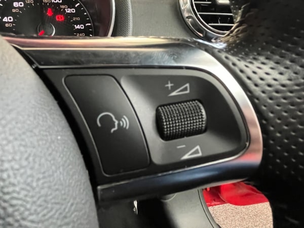 Used Audi TT 2011 for sale - 76253773: Photo 30
