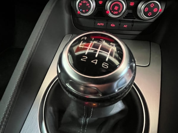 Used Audi TT 2011 for sale - 76253773: Photo 33