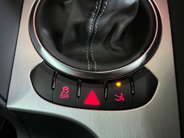 Used Audi TT 2011 for sale - 76253773: Photo 34