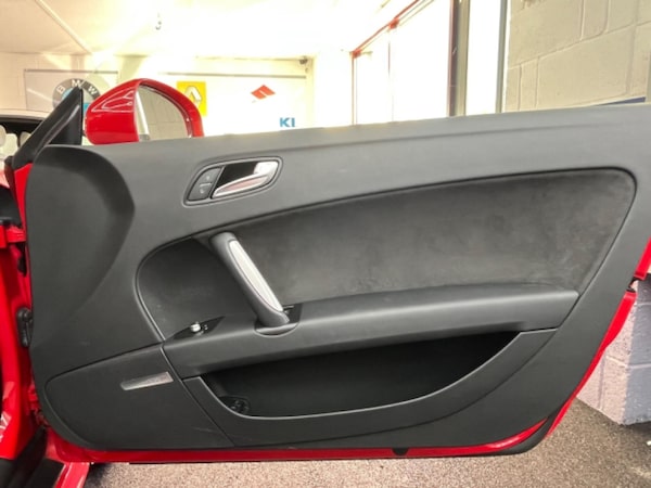 Used Audi TT 2011 for sale - 76253773: Photo 43