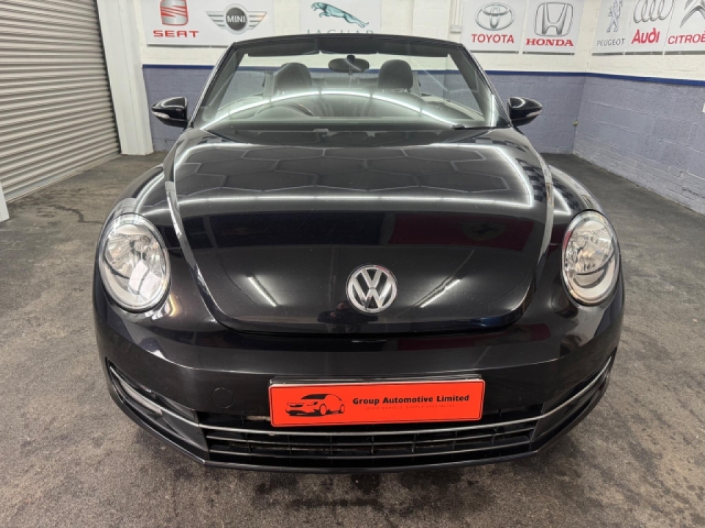 Used Volkswagen Beetle 2015 for sale - 77357511: Photo 2