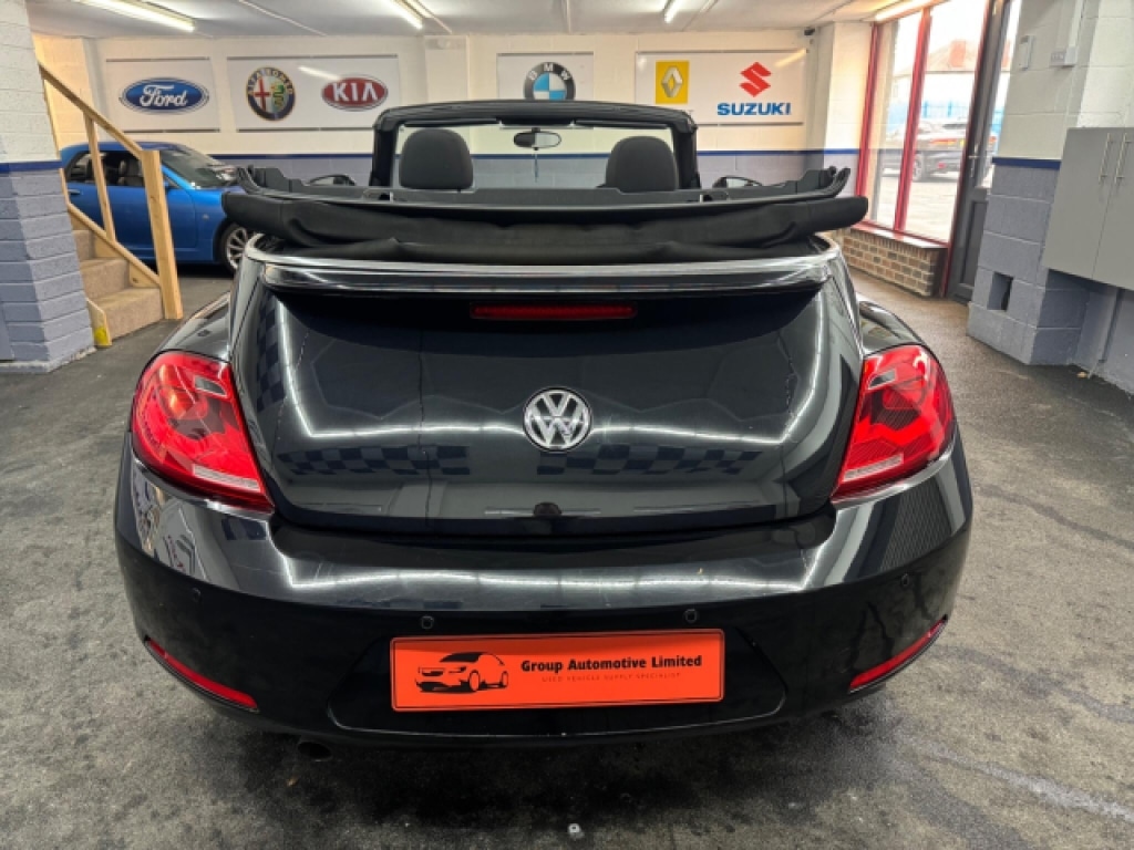 Used Volkswagen Beetle 2015 for sale - 77357511: Photo 6
