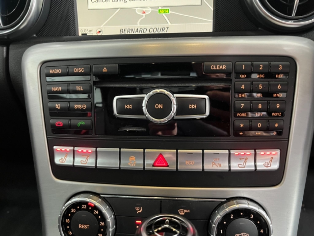 Used Mercedes-Benz SLK 2014 for sale - 76436163: Photo 32